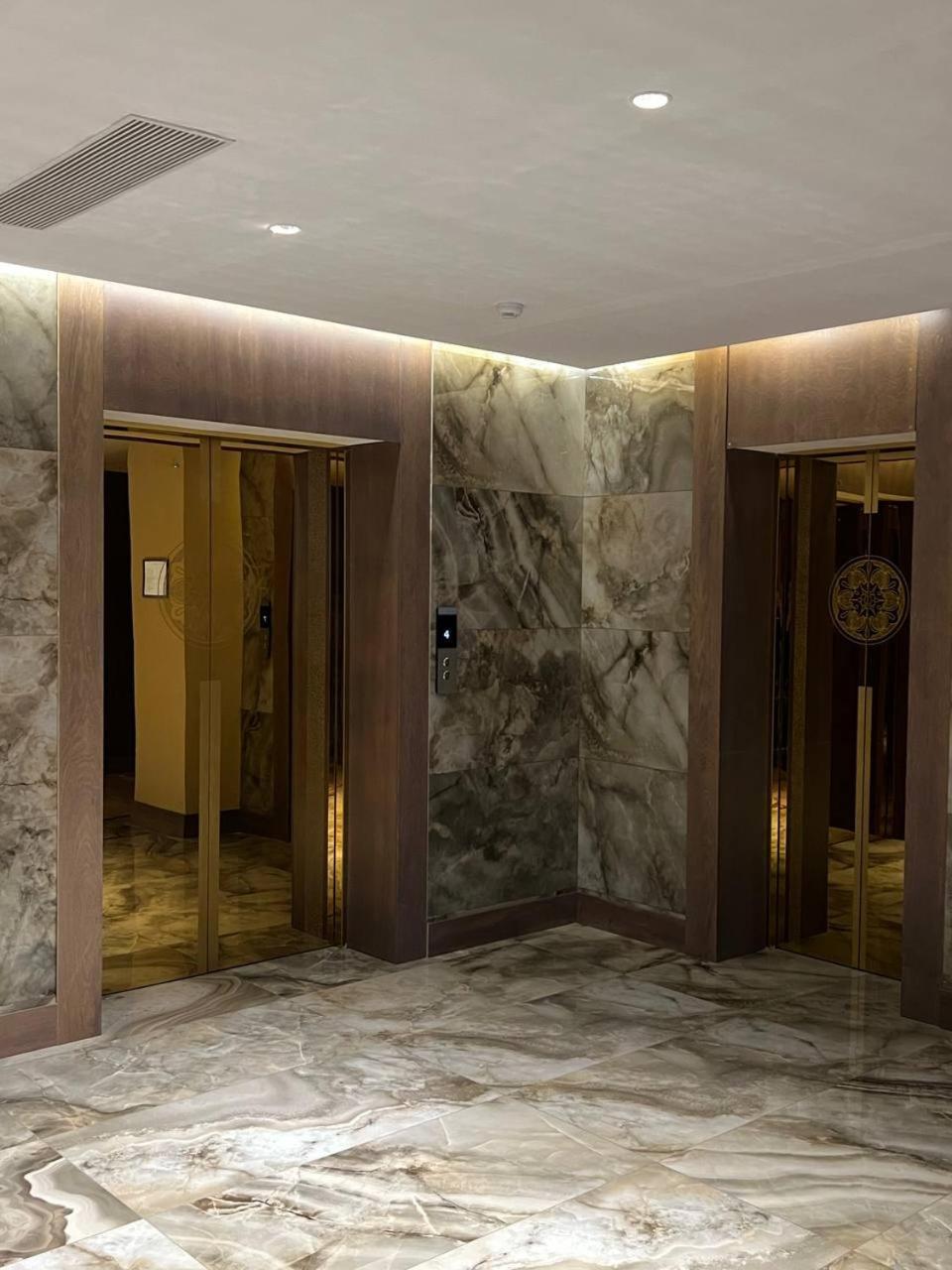 Sofia International Hotel Bishkek Esterno foto