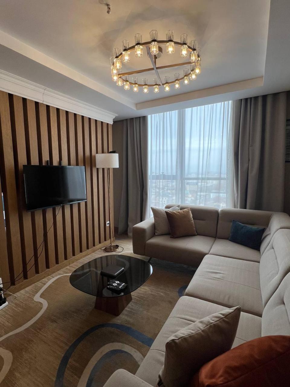 Sofia International Hotel Bishkek Esterno foto