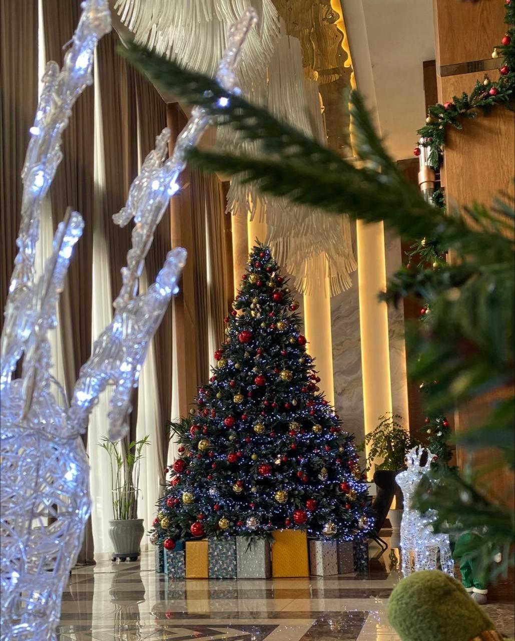 Sofia International Hotel Bishkek Esterno foto